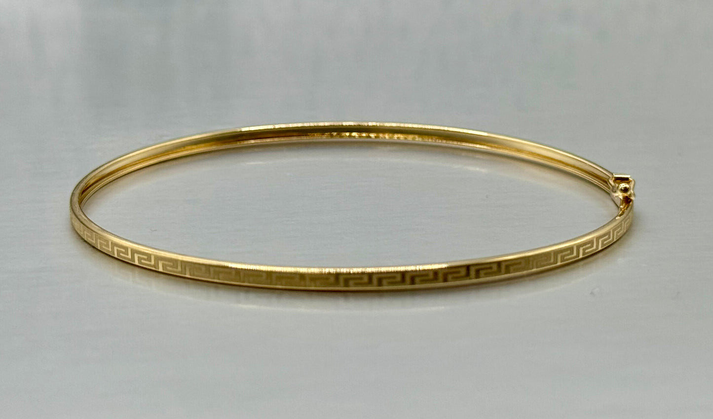 Fendi bangle light weight