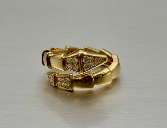 Serpenti Ring with stones