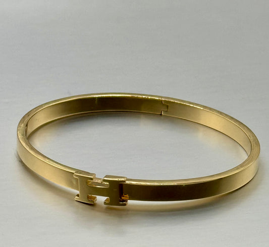" H " Bangle