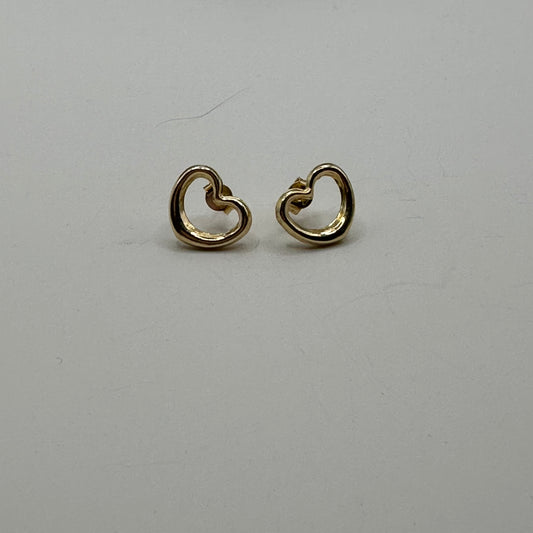 Open Heart studs earring